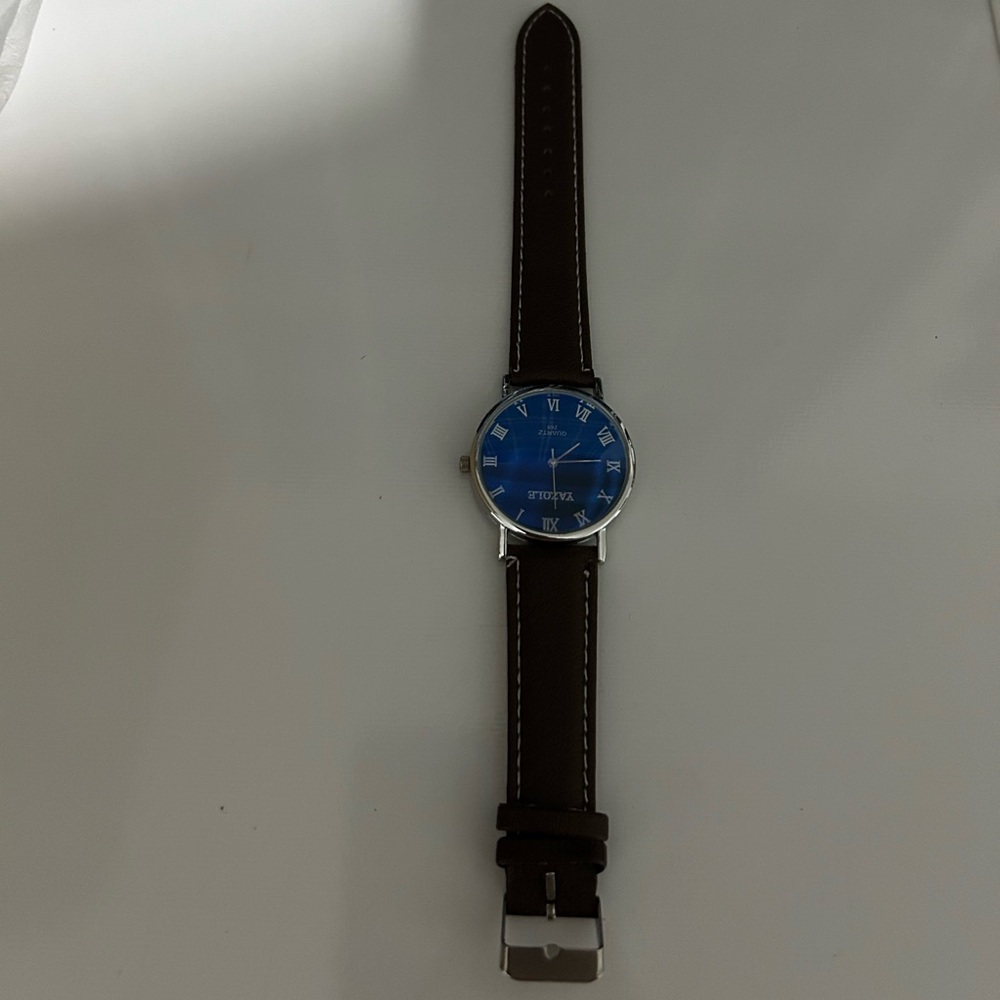 Yazole 268 Wristwatch Silver Case Black  Band‎ Analog